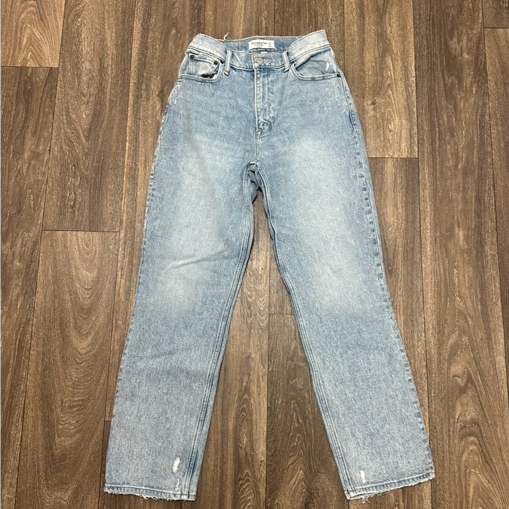 Abercrombie & Fitch The 90s Straight Ultra High Rise Jeans